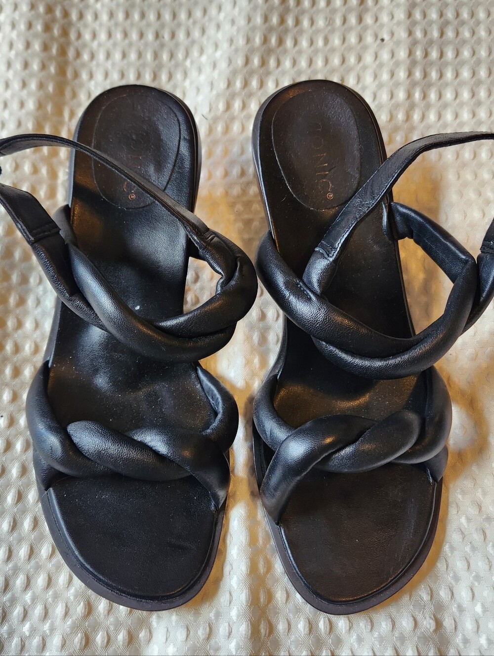 Vionic Women's Heels Size 6.5